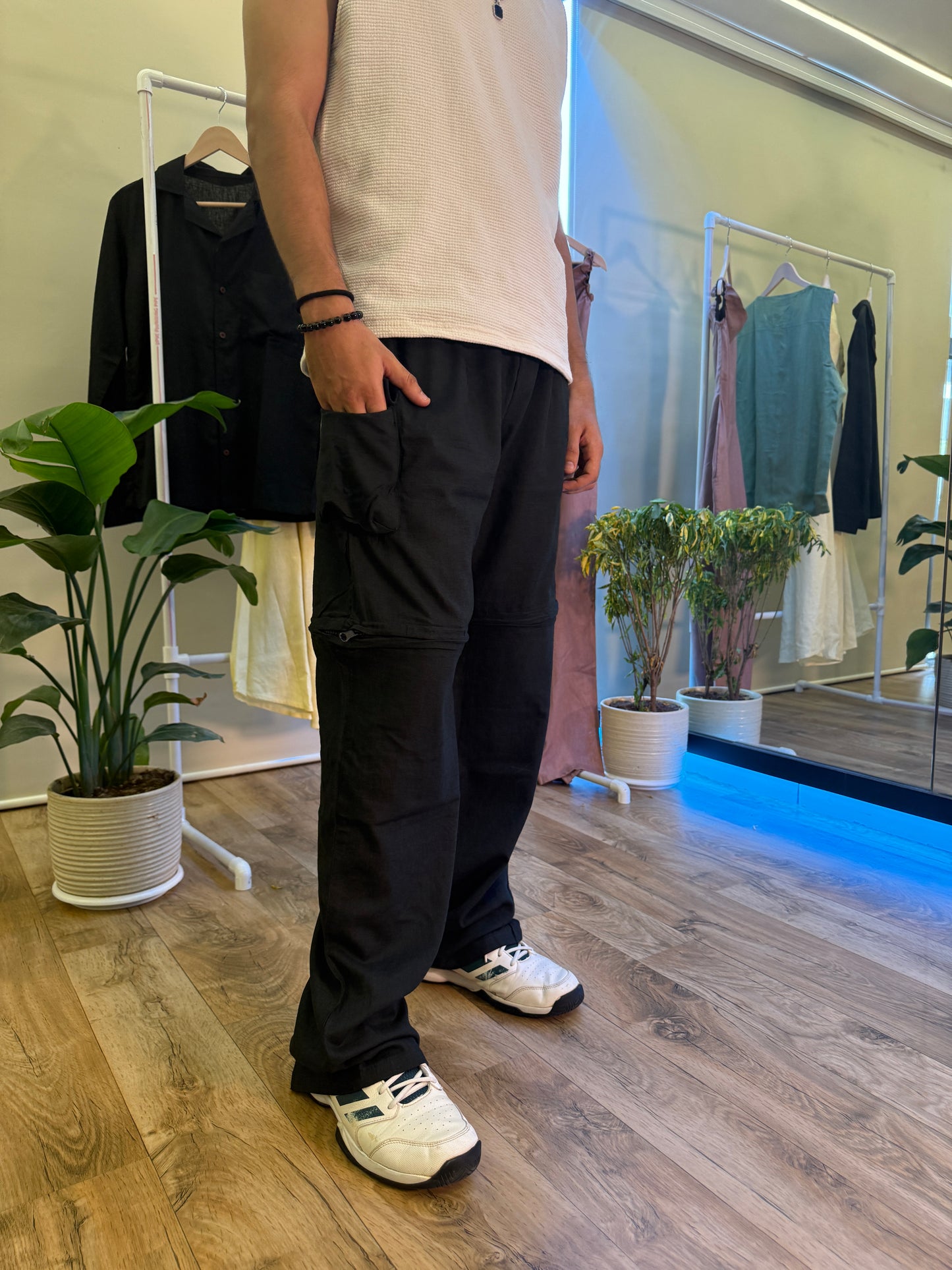 Pivot Cargo - Black